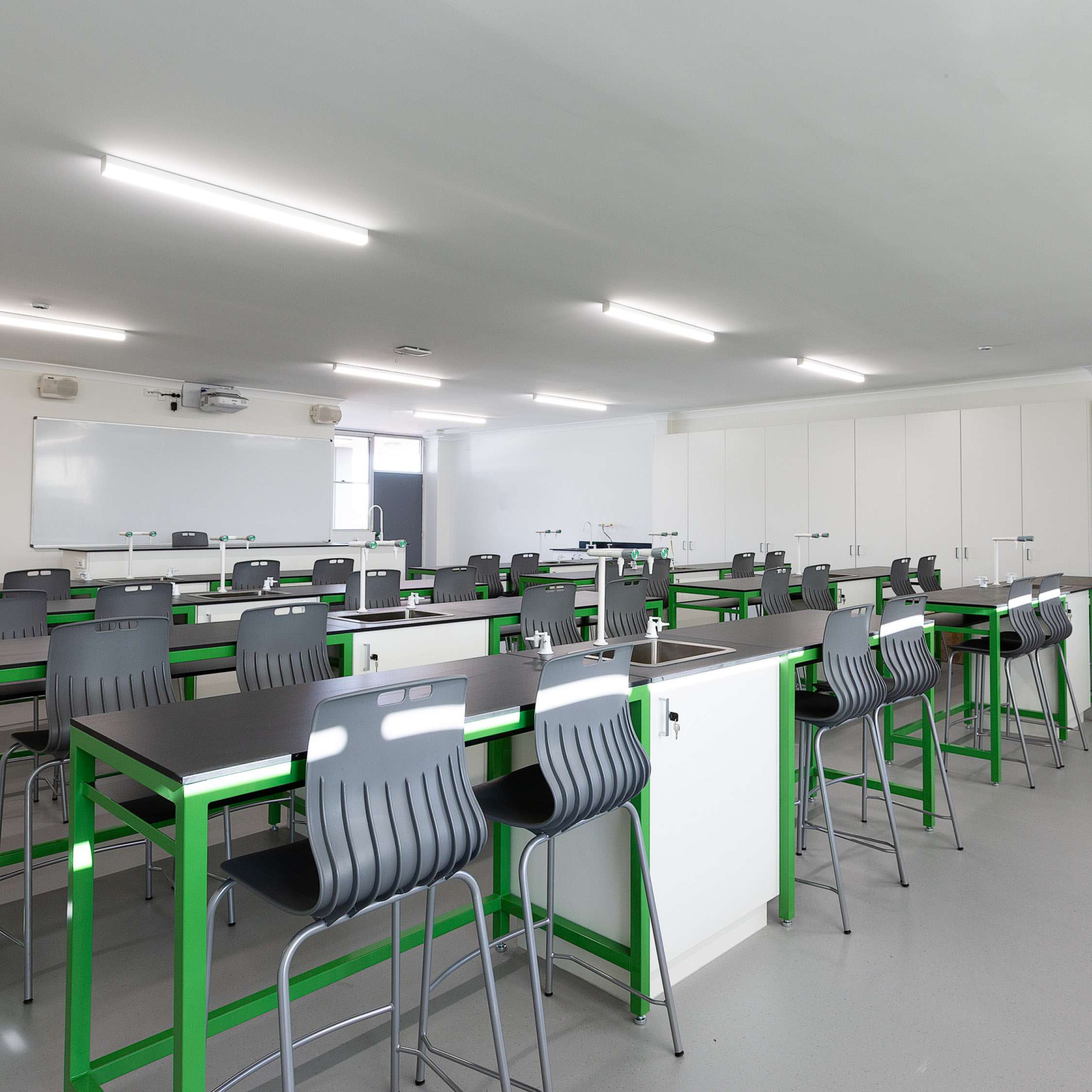 Laboratory Furniture Amicus Labline